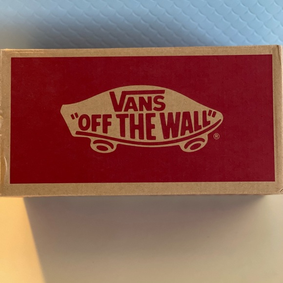 Blue and pink suede Vans girls size 11 like new. Have original box - Picture 7 of 7